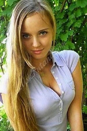 Вера, метро Октябрьское Поле