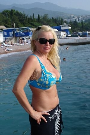 Алла, метро Боровицкая