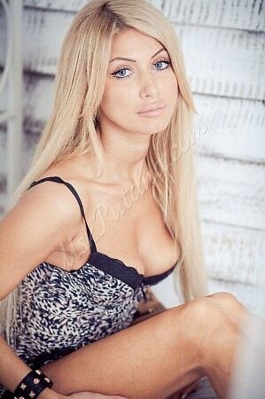 Василиса, метро Бунинская аллея