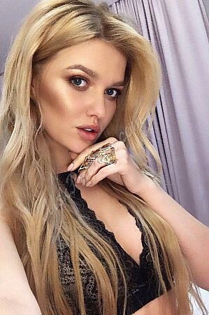 Алла, метро ВДНХ