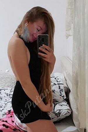 Алла, метро Студенческая