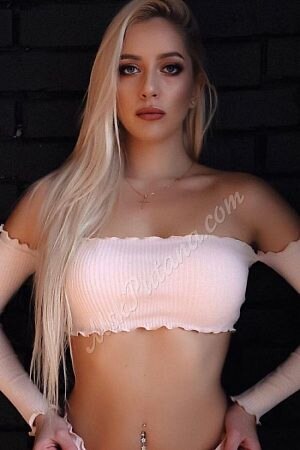 Лена, метро Семёновская