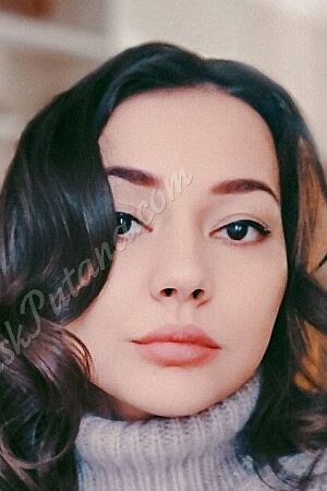 Алиса, метро Славянский бульвар