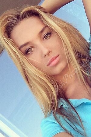 Алиса, метро Библиотека имени Ленина