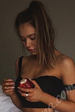 Лина, метро Раменки