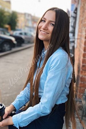 Кристи, метро Митино