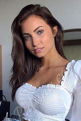 Полина, метро Лубянка