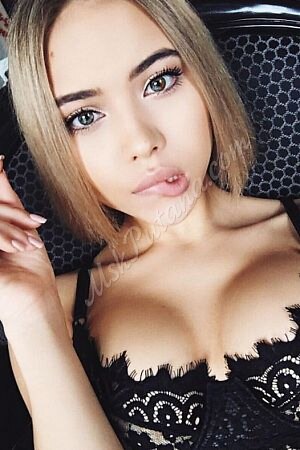 Саша, метро Студенческая