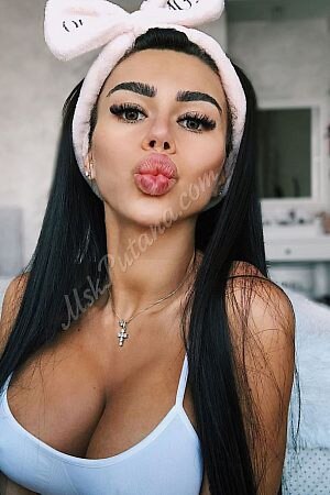 Кристи, метро Библиотека имени Ленина