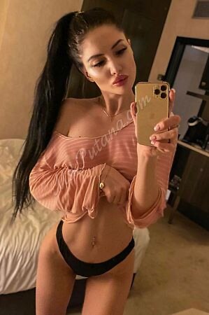 Аня, метро Авиамоторная