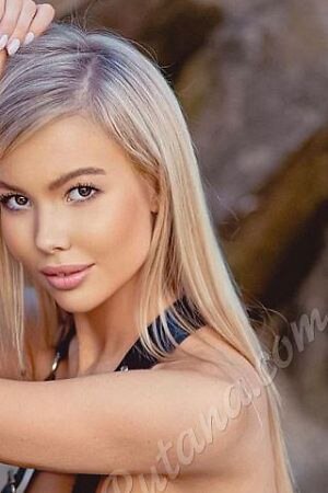 Лина, метро Озёрная