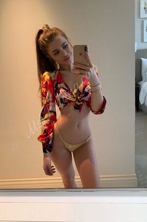 Вика, метро Библиотека имени Ленина