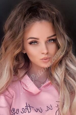 Анна, метро Нахимовский проспект