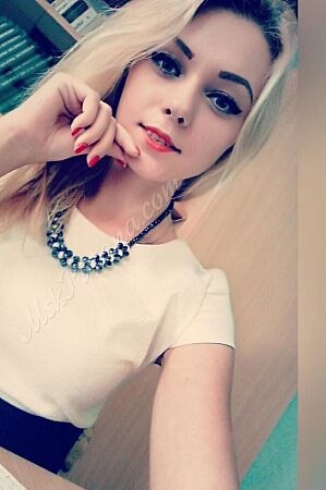 Лена, метро Ботанический сад