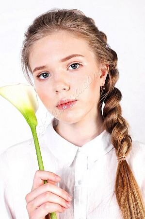 Лена, метро Ленинский проспект