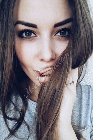 Маша, метро Римская