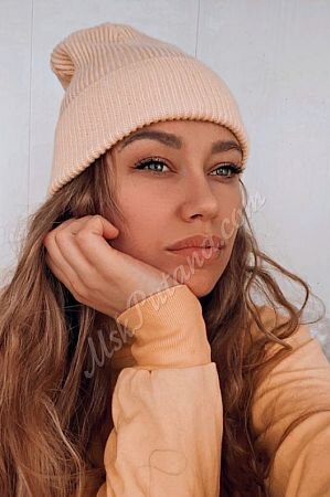 Лена, метро Молодёжная