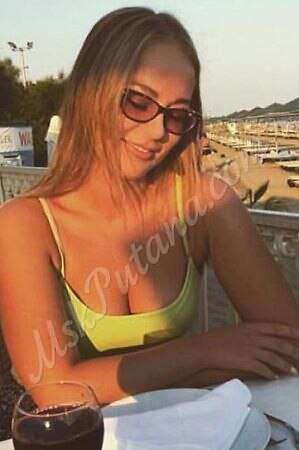 Лена, метро Полежаевская