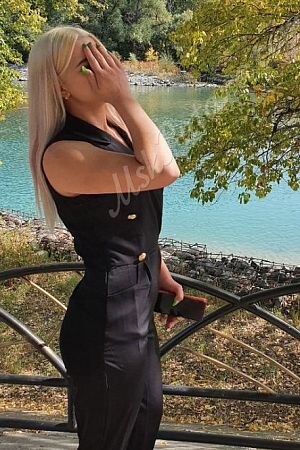 Анжелла, метро Киевская
