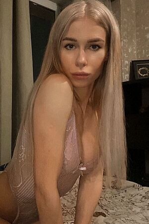 Ева, метро Киевская